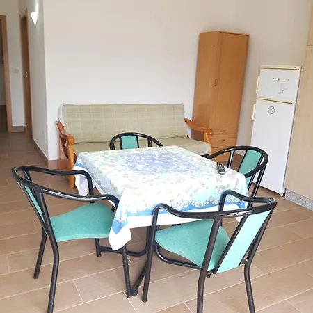 Apartamento Canada 1 *